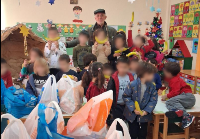 Μια ζεστή πράξη αγάπης από το 6ο Νηπιαγωγείο Κιάτου προς το Κοινωνικό Παντοπωλείο του Δήμου Σικυωνίων