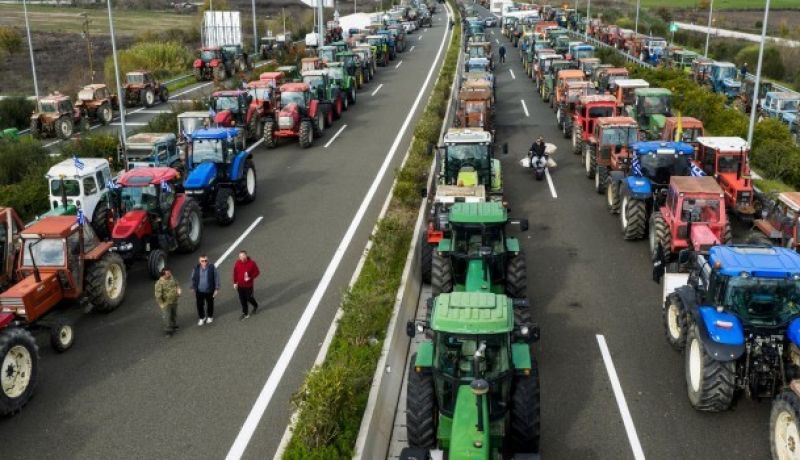 Ανακοίνωση στήριξης της ΑΔΕΔΥ Κορινθίας στις αγροτικές κινητοποιήσεις