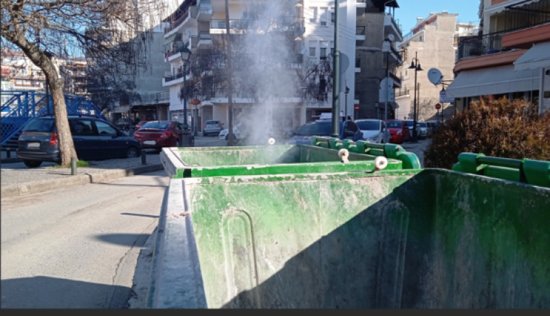 Προειδοποίηση από τον Δήμο Κορινθίων: Όχι στάχτη από σόμπες και τζάκια στους κάδους απορριμμάτων