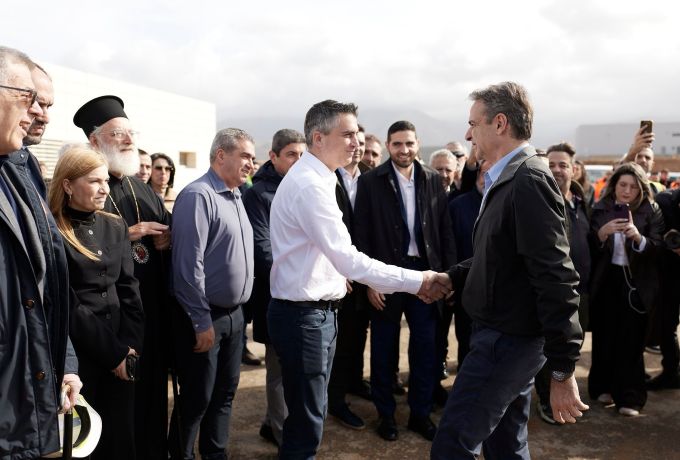 Επίσκεψη Μητσοτάκη – Δήμα στο εργοτάξιο του νέου αεροδρομίου Καστελλίου – Στο 67% η πρόοδος των εργασιών