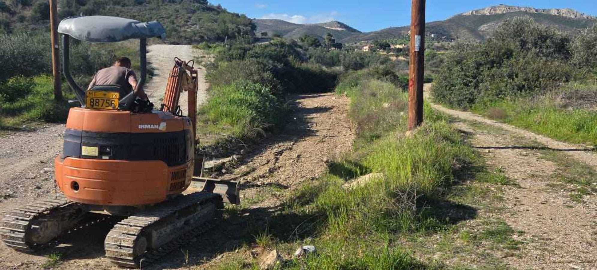 Γαλατάκι Κορινθίας | Καθαρισμός στον Σάρωνα ποταμό για την πρόληψη πλημμυρικών φαινομένων από την Περιφέρεια Πελοποννήσου