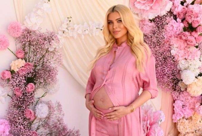 Η Κατερίνα Καινούργιου έφερε στον κόσμο το πρώτο της παιδί