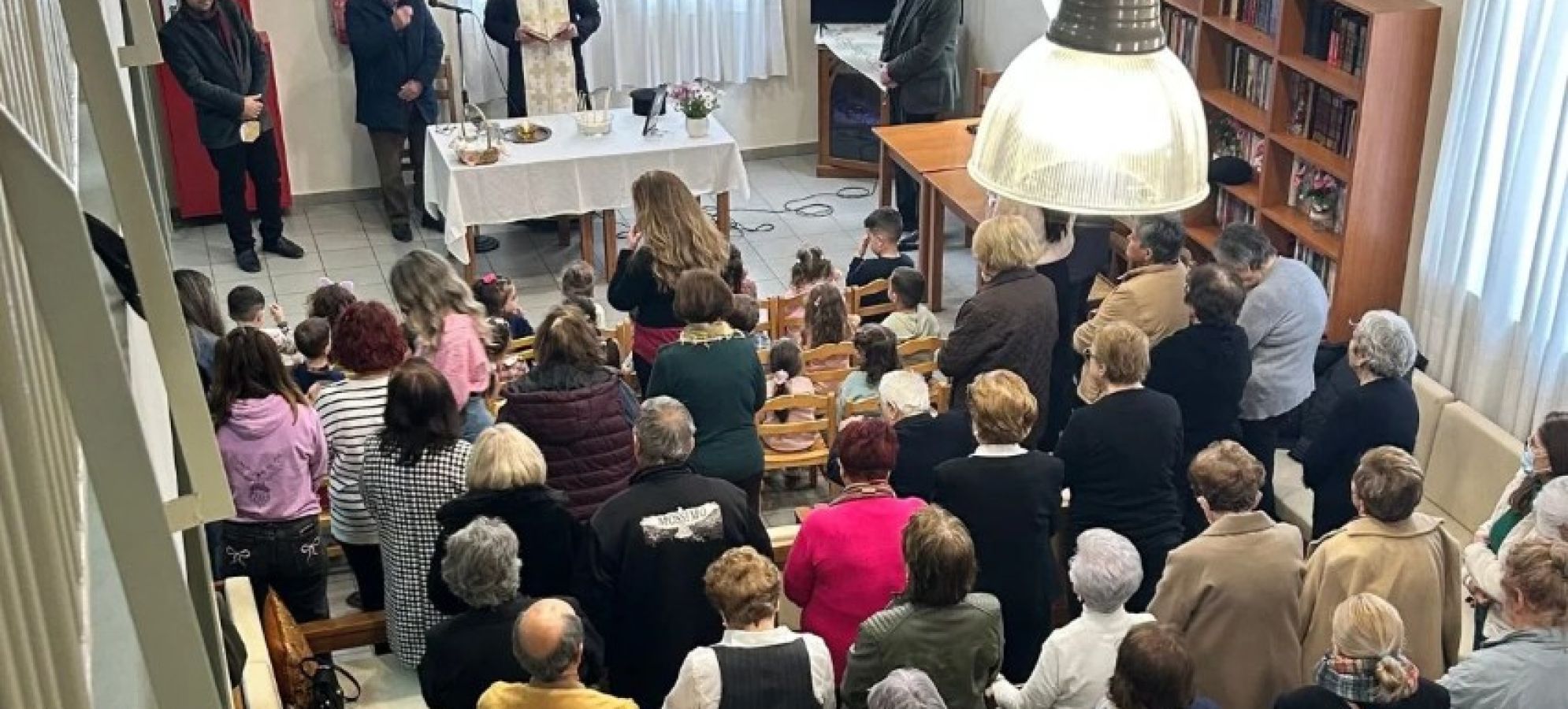 Ευχέλαιο και πασχαλινό παζάρι στο ΚΑΠΗ Ξυλοκάστρου