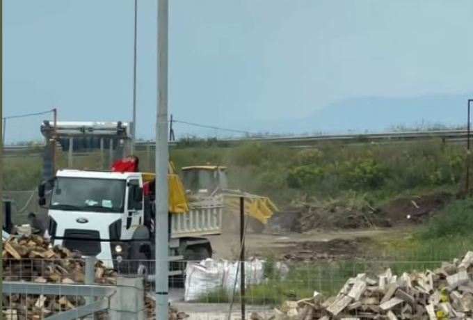 Δήμος Κορινθίων: Σε διερεύνηση περιστατικό με δημοτικά οχήματα – Τοποθέτηση Αντιδημάρχου Ανδρέα Πούλου 