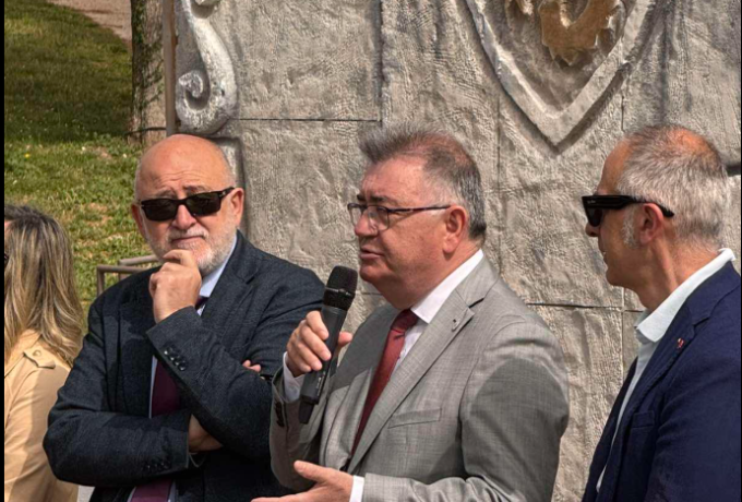 Από τη Σικελία στην Κόρινθο: Ο Νίκος Σταυρέλης για πολιτισμό, έργα και κοινωνικές παρεμβάσεις στον Δήμο Κορινθίων