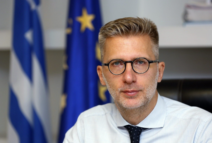 Άκης Σκέρτσος: «Η στατιστική δεν είναι κοπτοραπτική» – Τι είπε για ΟΟΣΑ και διαθέσιμο εισόδημα