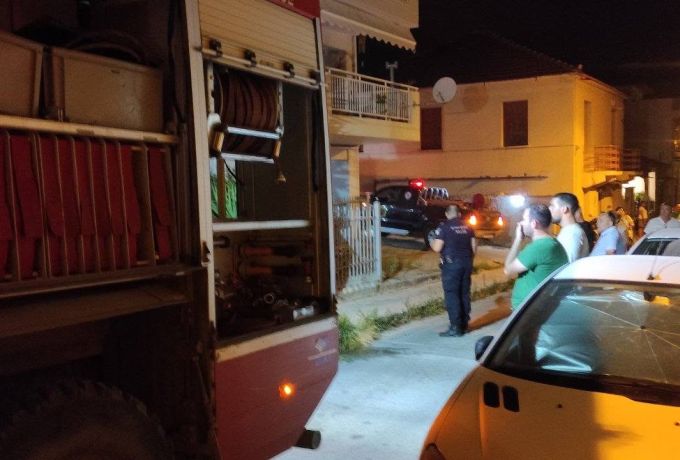 Φωτιά σε διαμέρισμα στο Ξυλόκαστρο – Άμεση επέμβαση Πυροσβεστικής και «Κυλλήνιου Άδωνι»