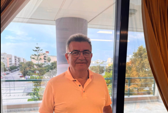 Νίκος Σταυρέλης: Έργα, Σαρωνικός και Δημοτικό Σχολείο Αρχαίας Κορίνθου
