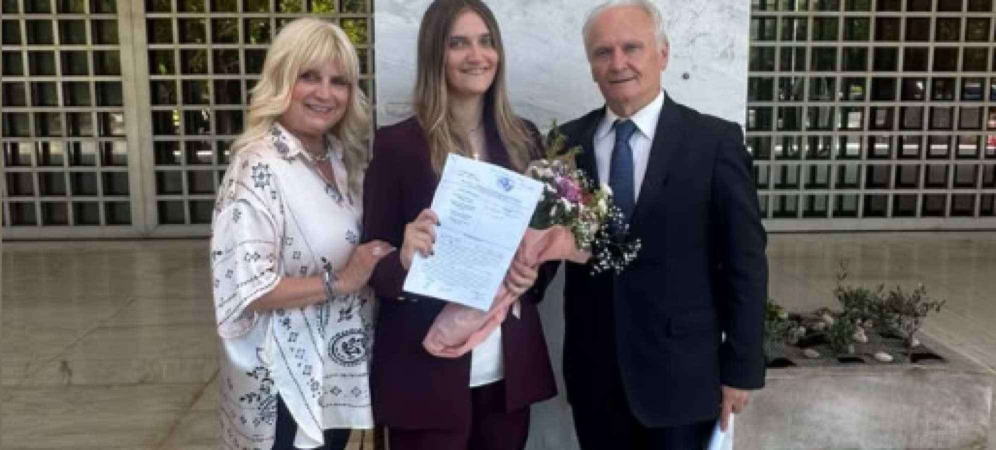 Γιάννης Ανδριανός: Η κόρη του Μαριλή ορκίστηκε δικηγόρος Αθηνών
