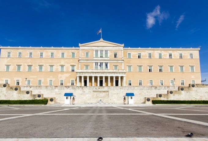 Τηλεφώνημα για βόμβα στη Βουλή – Έλεγχος από το ΤΕΕΜ