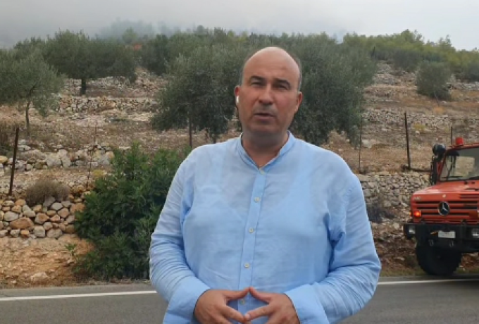 Στο επίκεντρο ο Τάσος Γκιολής: Γιατί ήταν δίπλα στον Μητσοτάκη στα 52 χρόνια της ΝΔ [Φωτό]