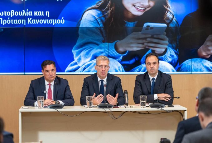Social Media: Όριο ηλικίας τα 15 έτη – Τι αλλάζει από το 2027