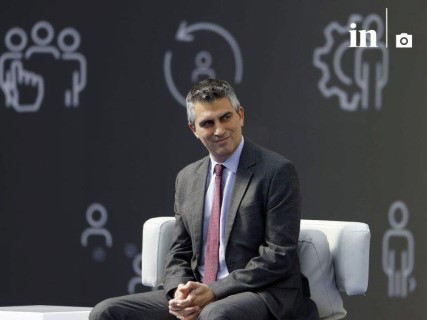 Χρίστος Δήμας: Ο Υπουργός που δεν θυμίζει πολιτικό 