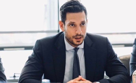 Απάντηση Κυρανάκη στους επικριτές: «Δεν ξοδέψαμε ούτε ευρώ για να σωθούν ζωές»
