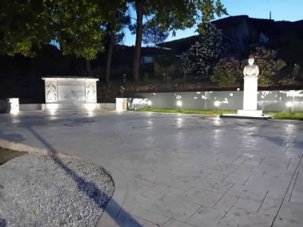 Εγκαίνια της αναμορφωμένης Πλατείας Λεοντίου στη Νεμέα