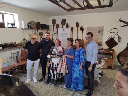 Το Λαογραφικό Μουσείο Περαχώρας επισκέφθηκαν καθηγητές λαογραφίας και μεταπτυχιακοί φοιτητές του προγράμματος σπουδών «Λαογραφία και Πολιτιστική Διαχείριση» 