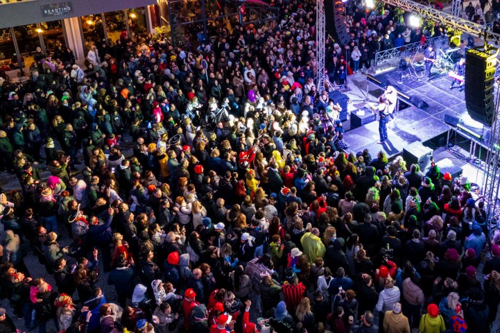 siraianosksostakosmos