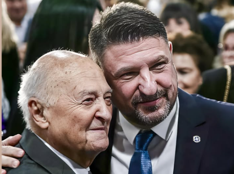 Συγκινητικό αντίο του Νίκου Χαρδαλιά στον πατέρα του ανήμερα της Παναγίας