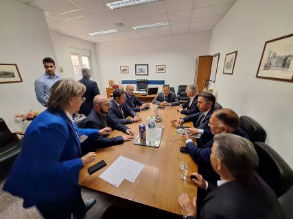 99Egkainia neas pterygas sto Geniko Nosokomeio Kalamatas 9