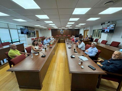 Σύσκεψη στο Δημαρχείο Κορίνθου για την Ολοκληρωμένη Διαχείριση Απορριμμάτων στους Μικρούς Ορεινούς Δήμους
