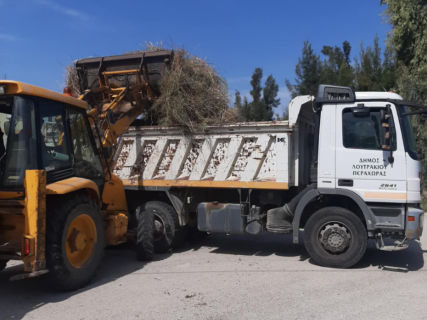 Αθανάσιος Μουζάκης  | Εκτεταμένες  παρεμβάσεις καθαριότητας στην ευρύτερη περιοχή της Τοπικής Κοινότητας Ισθμίας