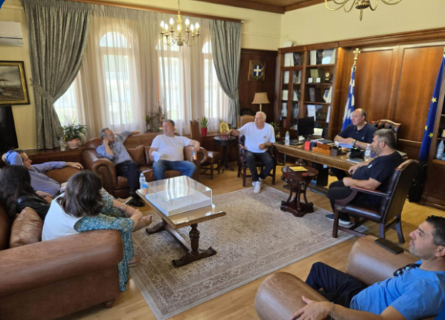 Σύσκεψη στο γραφείο του Αντιπεριφερειάρχη Π.Ε. Κορινθίας για τις Λαϊκές Αγορές ενόψει της τουριστικής περιόδου