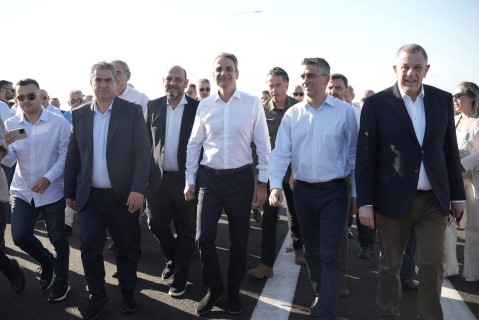  Εγκαινιάστηκε ο αυτοκινητόδρομος Πάτρα – Πύργος: Παραδίδονται αύριο τα πρώτα 65 χλμ. – Ο πρώτος πλήρως αυτοματοποιημένος δρόμος της χώρας