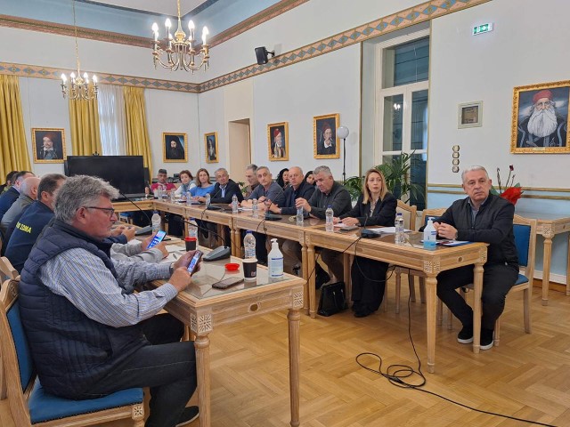 politiki prostasia 30 04 2025 6