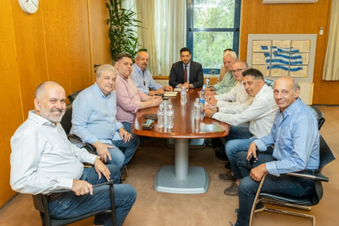 Συνάντηση του Αναπληρωτή Υπουργού Υποδομών και Μεταφορών Κωνσταντίνου Κυρανάκη με την Ομοσπονδία Ταξί