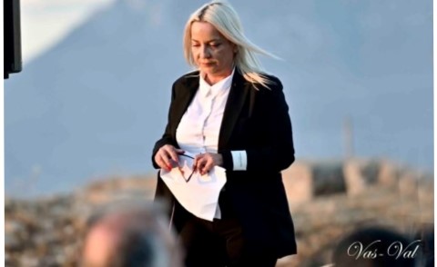 Δήμητρα Τσουλουχά: «Δεν χρειάζεται να φωνάξω. Είμαι εδώ. Όρθια.»